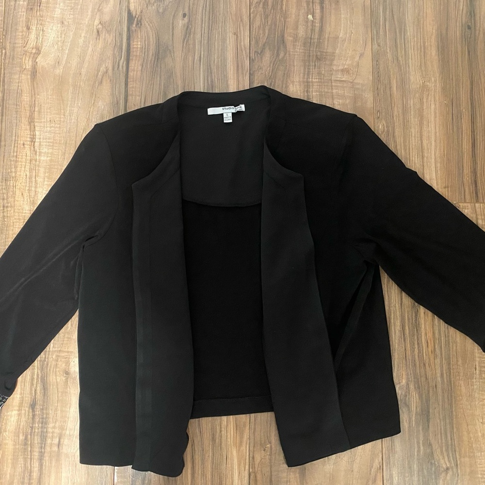 Studio One Black Women's Blazer Geometric Cuffs